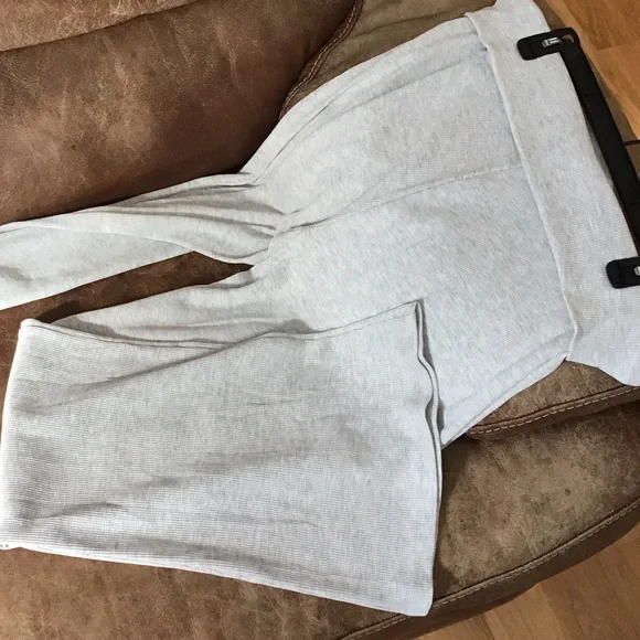 Gray Lounge Set - Picture 4 of 4